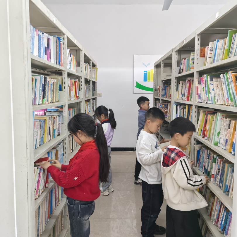 書(shū)香潤(rùn)童心 閱讀伴成長(zhǎng) 仙桃市沙湖鎮(zhèn)開(kāi)展系列全民...